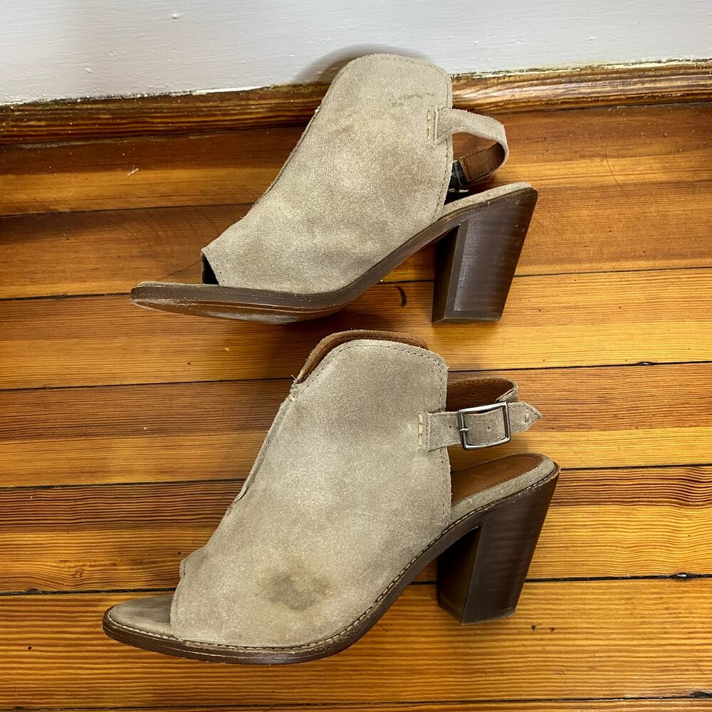 FRYE Carolina Ash Beige Suede Slingback Peep Toe V-Cut Heeled Booties Size 8.5 - Picture 5 of 11